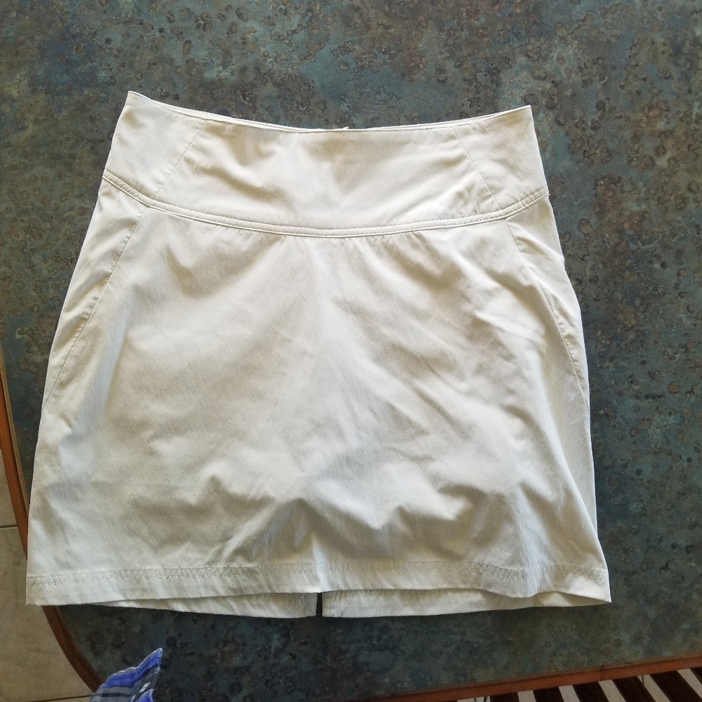 Royal Robbins skort sand color nylon spandex back zip Travel Hiking